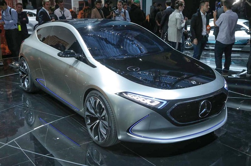 В Mercedes-Benz подтвердили, что электрический EQA 2020 будет не хэтчбеком, а кроссовером