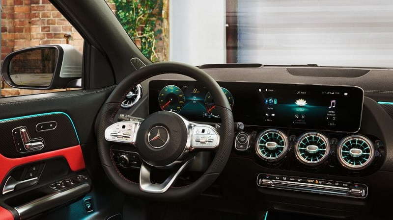 Маленький, да удаленький: обновленный Mercedes-Benz GLA 2020